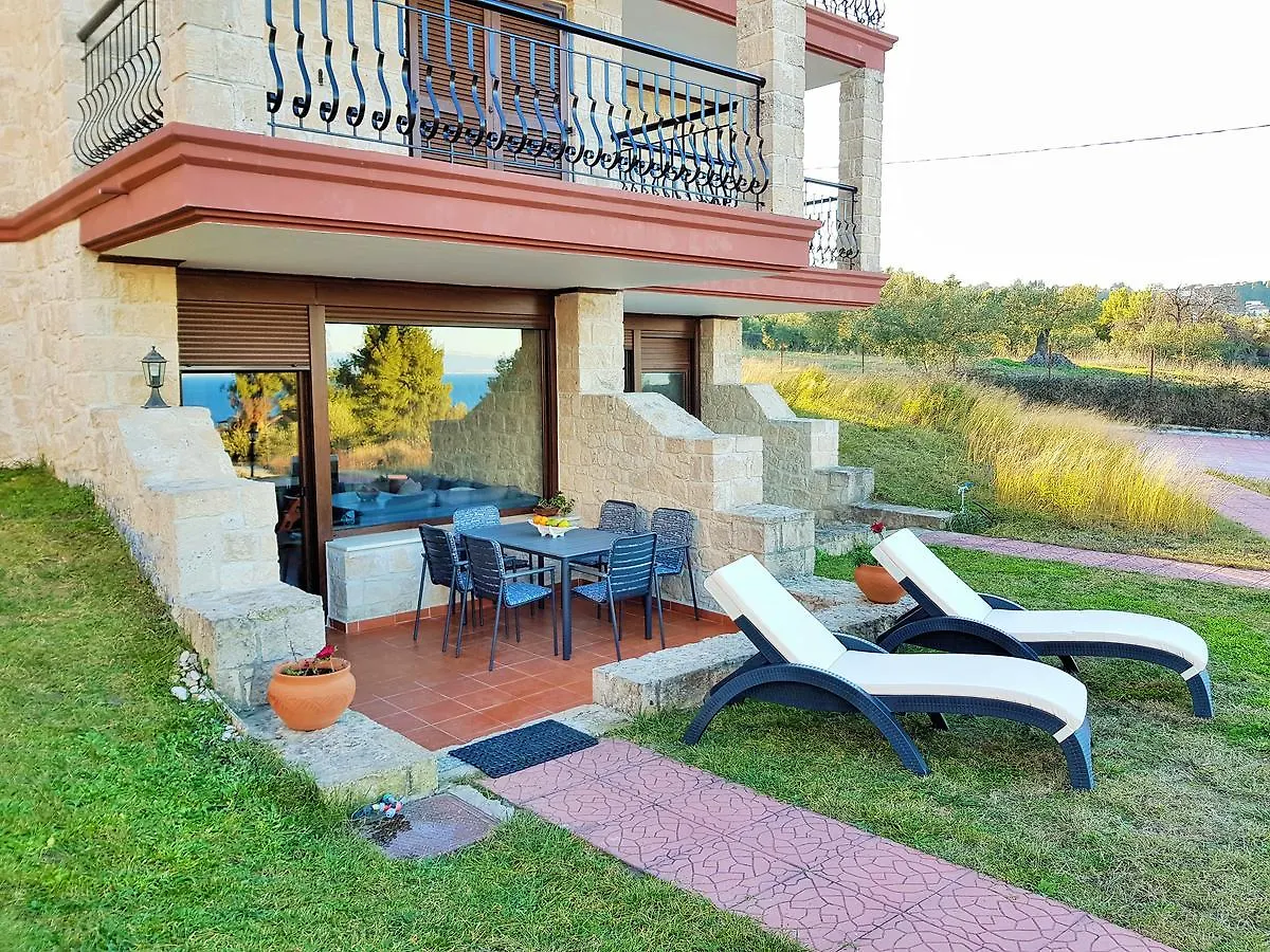 Villa Nature Kryopigi Grekland